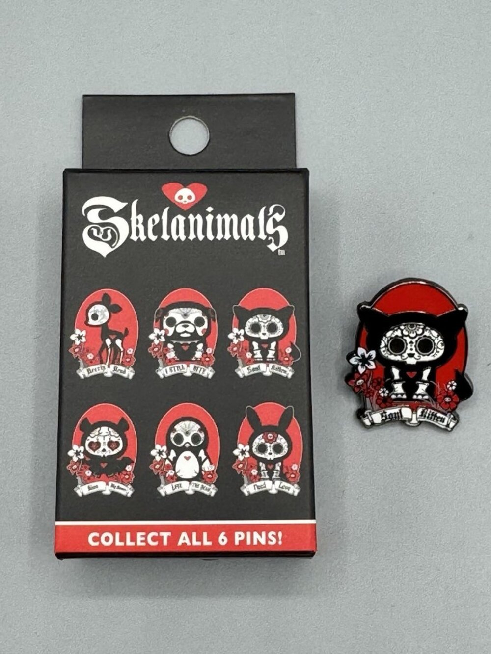 Skelanimals Day Of The Dead Portrait Blind Box Enamel Pin New Open Box- KIT CAT - Picture 1 of 3